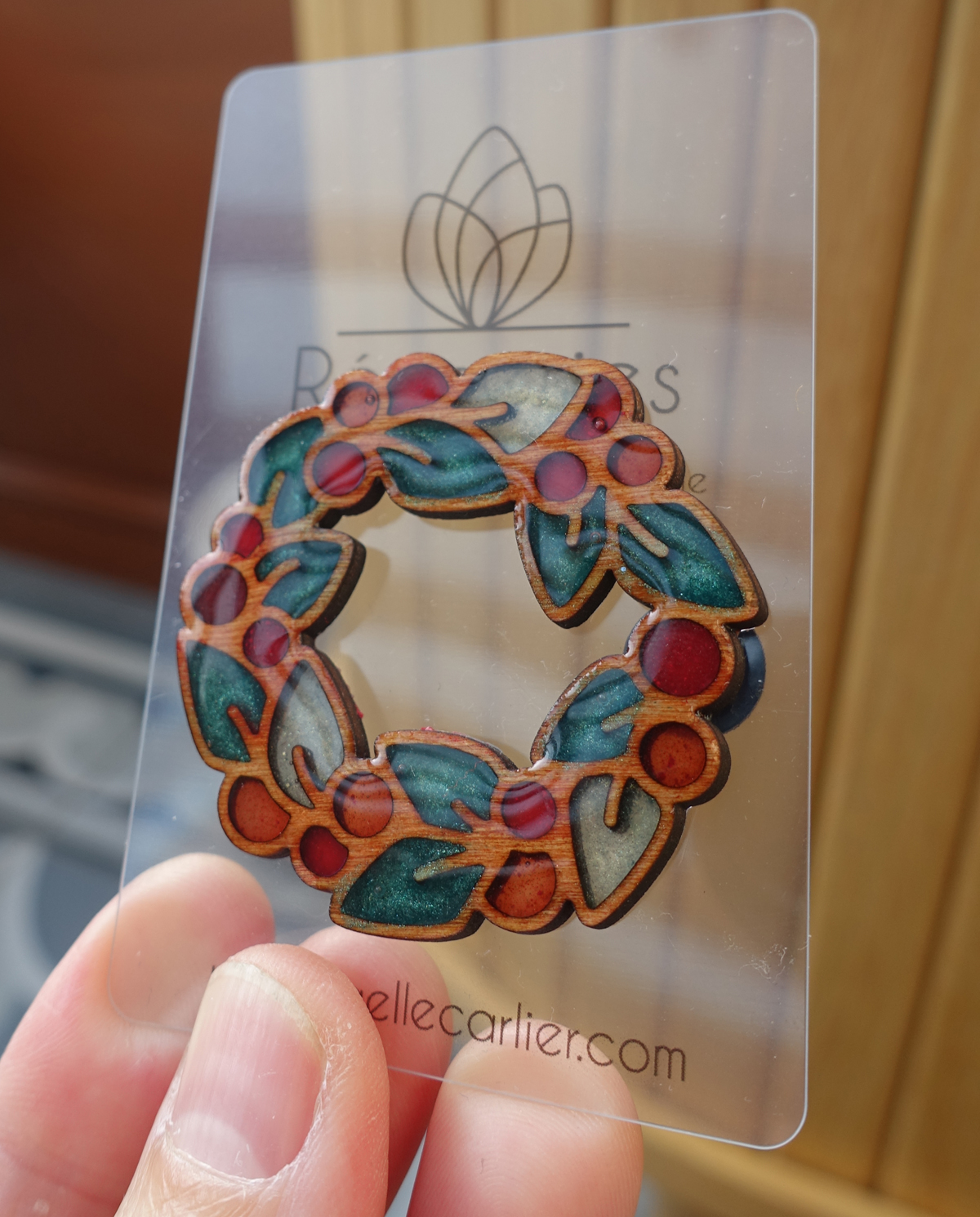 Broche - Couronne de houx (traits bois) – Image 6
